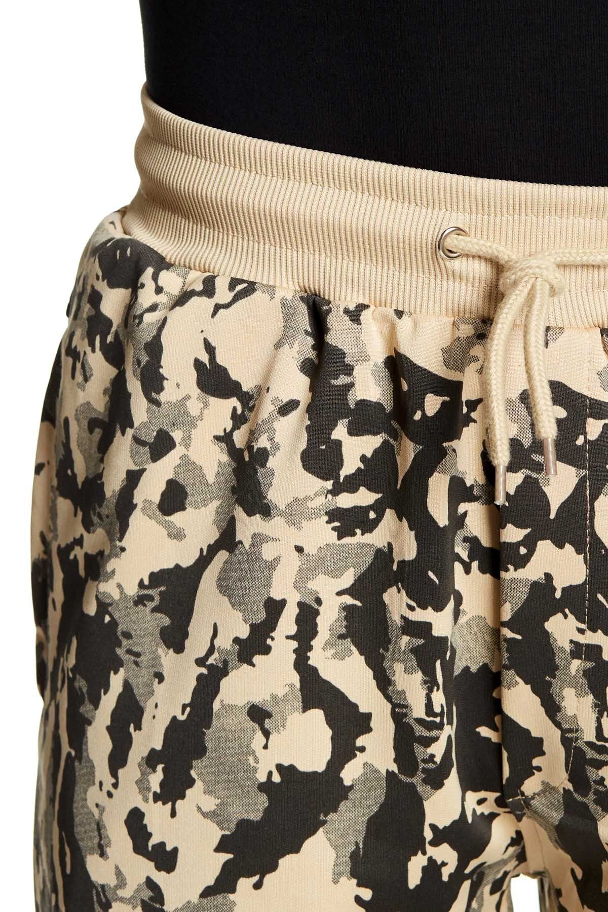 Tailored Recreation Premium Beige Side Pocket Camo Print Short